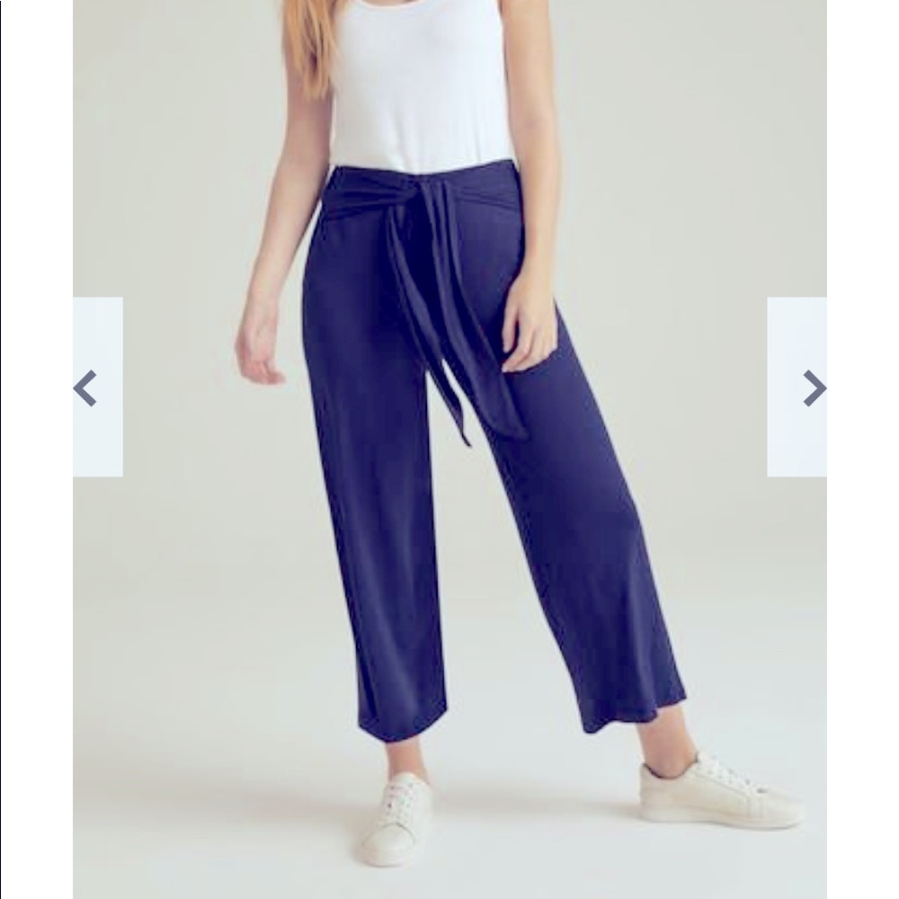 *new with tags* Navy jersey leg wide crop trouser